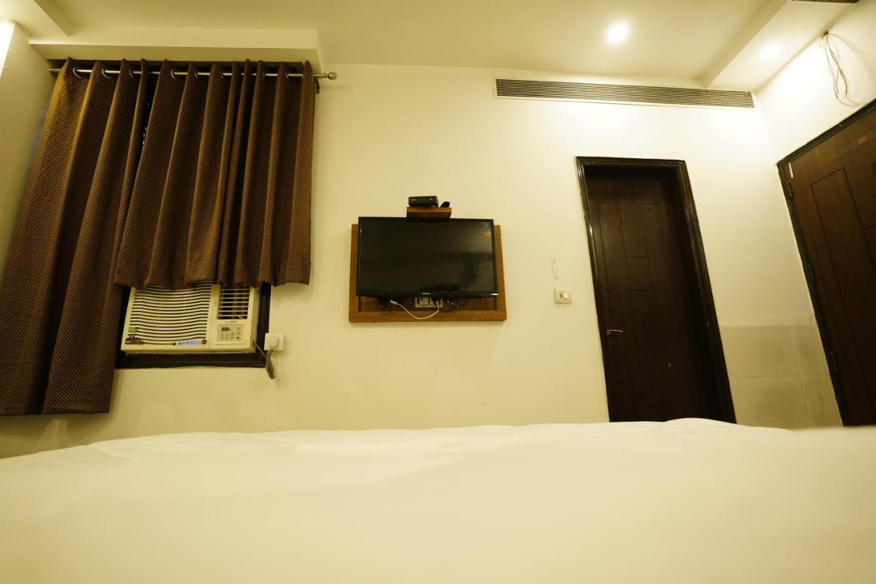 Hotel Sehej Inn New Delhi Luaran gambar